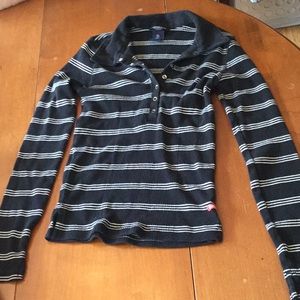 American Eagle button-down polo top. Small.